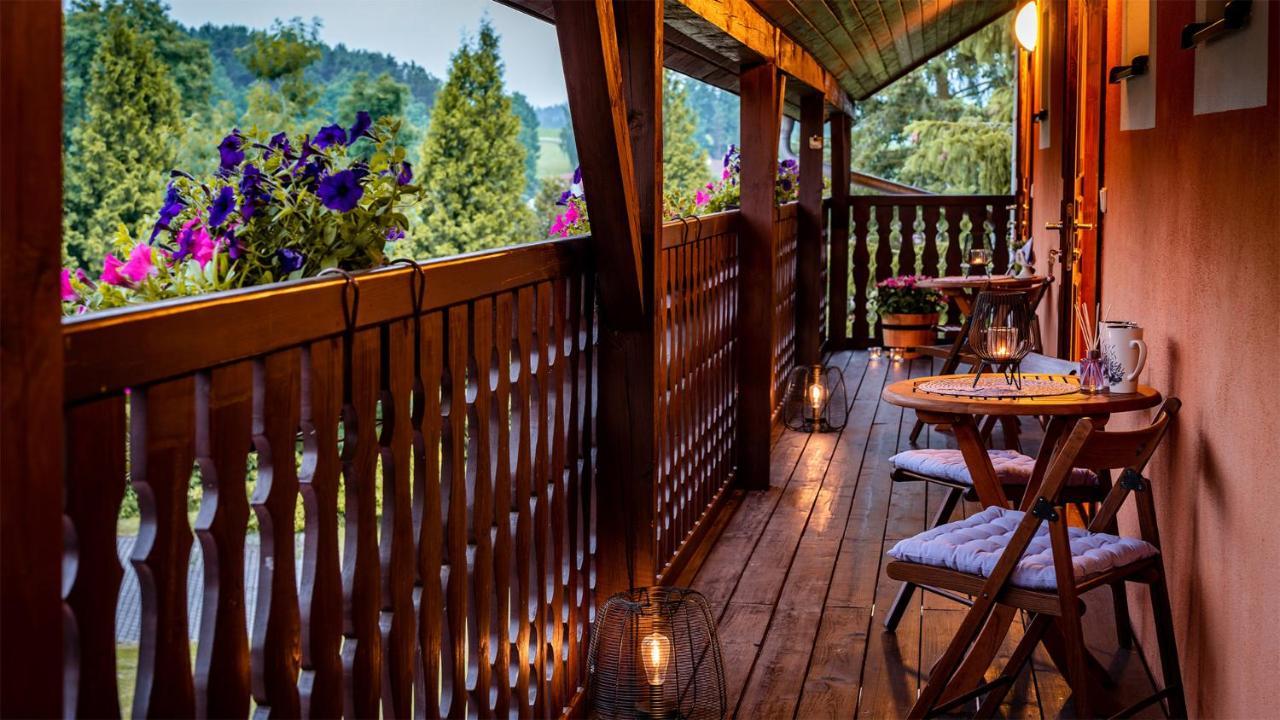 Wellness Penzion-Restaurace U Pstrosa Vsemyslice Extérieur photo